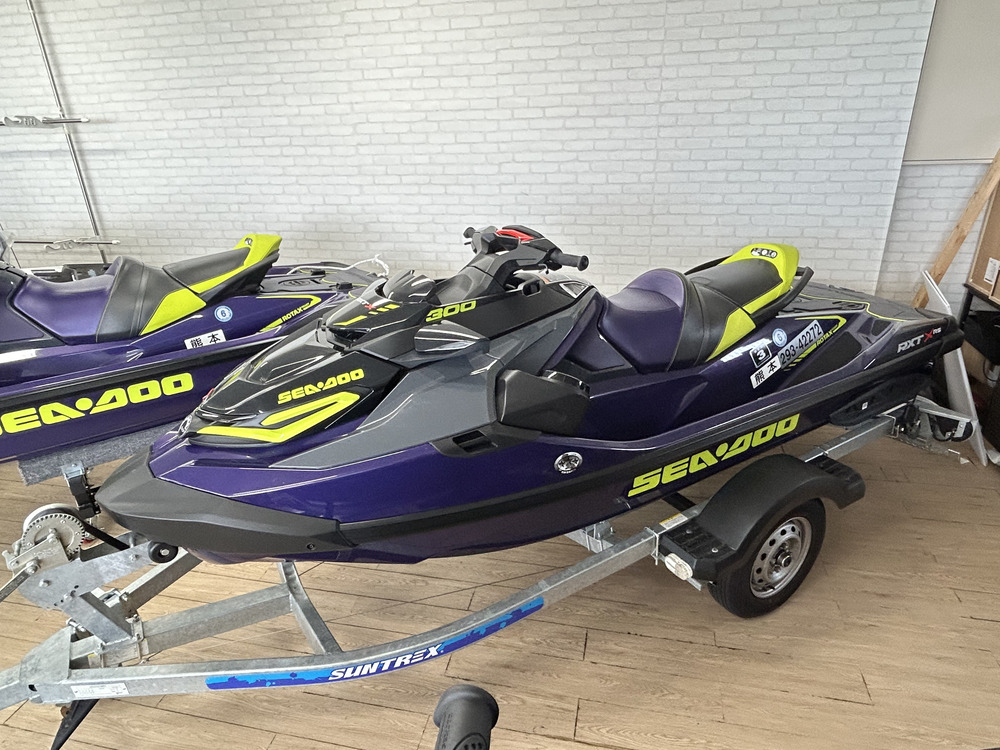 中古艇》SEADOO2021 RXT-X300ミッドナイトパープル3人乗【使用時間13時間】