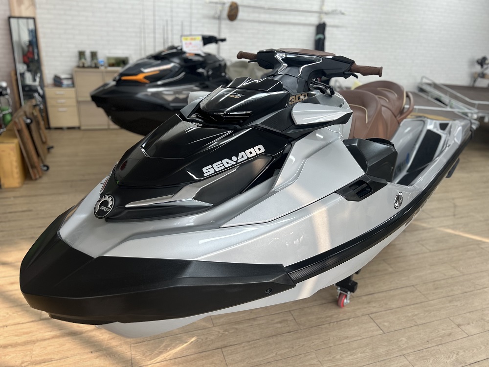 《中古艇PWC》SEADOO GTX300LTD 2018モデル 3人乗り【使用時間36時間】
