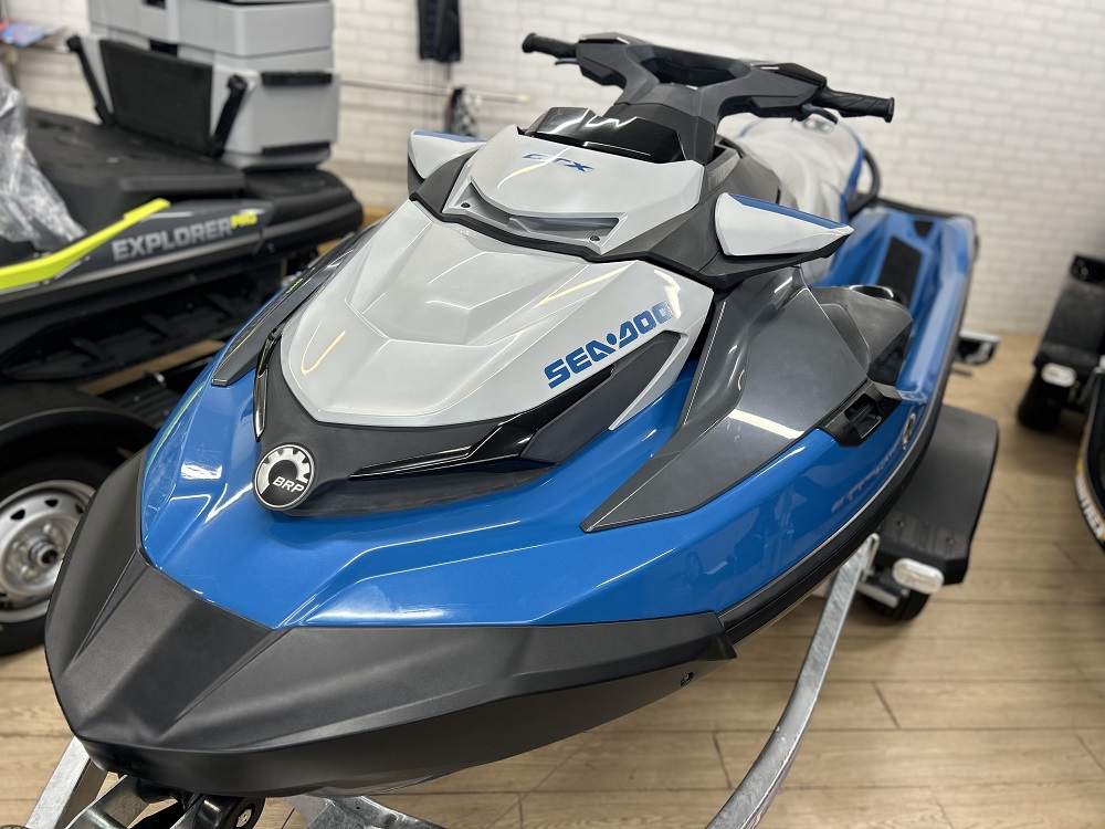 〈中古PWC〉SEADOO GTX170 3人乗り【53時間】2020年式〔レギュラーNA〕