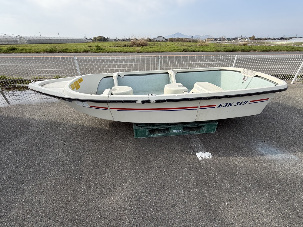 【中古ボート】店頭引渡　3分割ボートE3K-319　アカシヨット　2馬力船舶免許不要