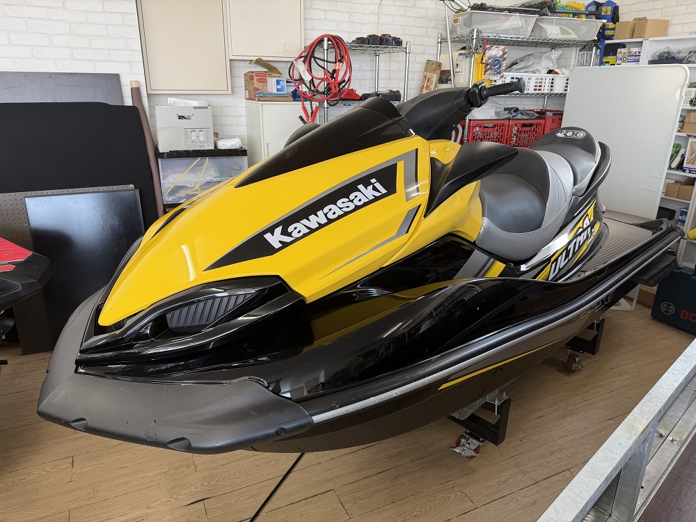 【中古PWC】カワサキKawasakiウルトラNA-LX《3人乗》2021年式〔17時間〕