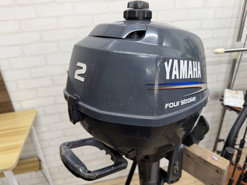 【中古船外機】ヤマハYAMAHA２馬力船外機（S）4スト