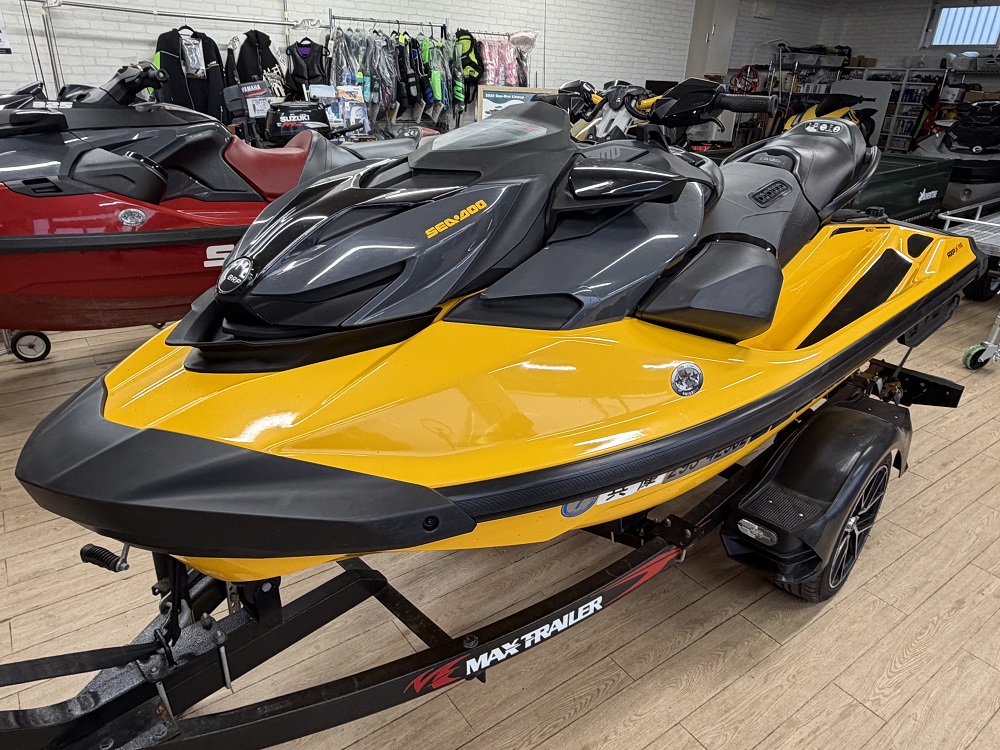 【中古PWC】SEA-DOO RXP-X300イエロー〈2人乗〉2022モデル 〔22時間〕