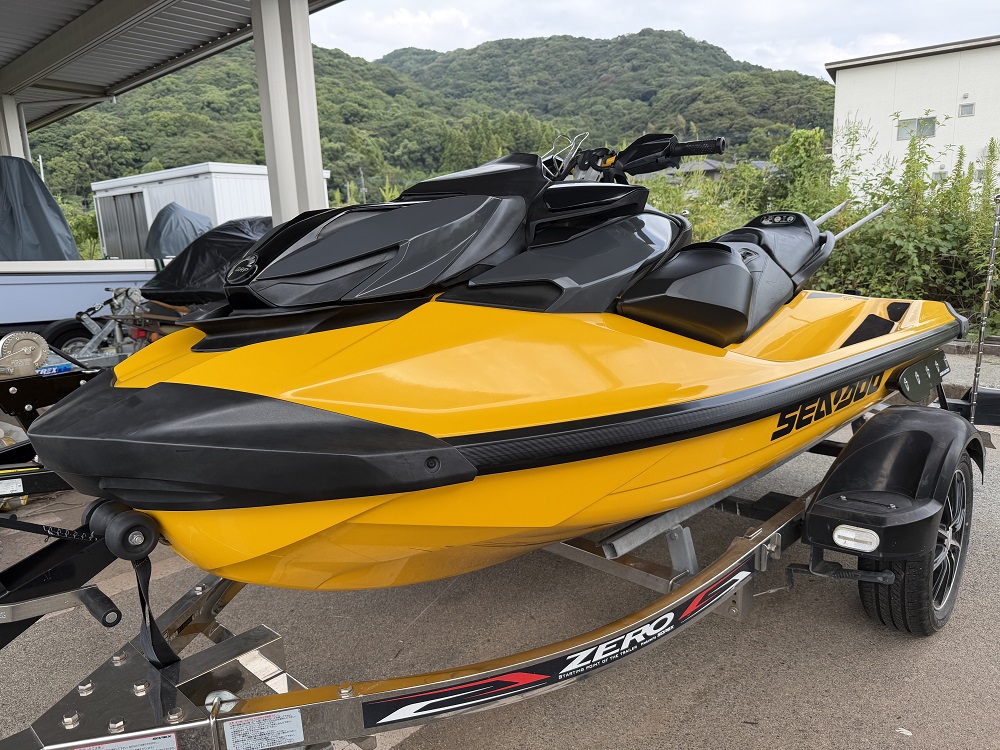 【中古PWC】SEA-DOO 2021年 RXP-X300 Yellow 2人乗 〈31時間〉
